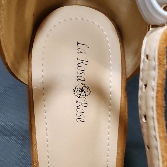 La Rosa Rose Toe Ankle Boots - Picture 6 of 8